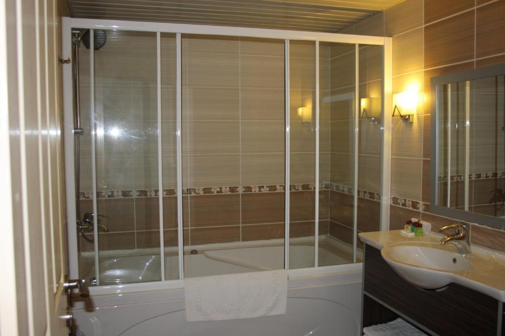Hizel Hotel Duzce Phòng bức ảnh